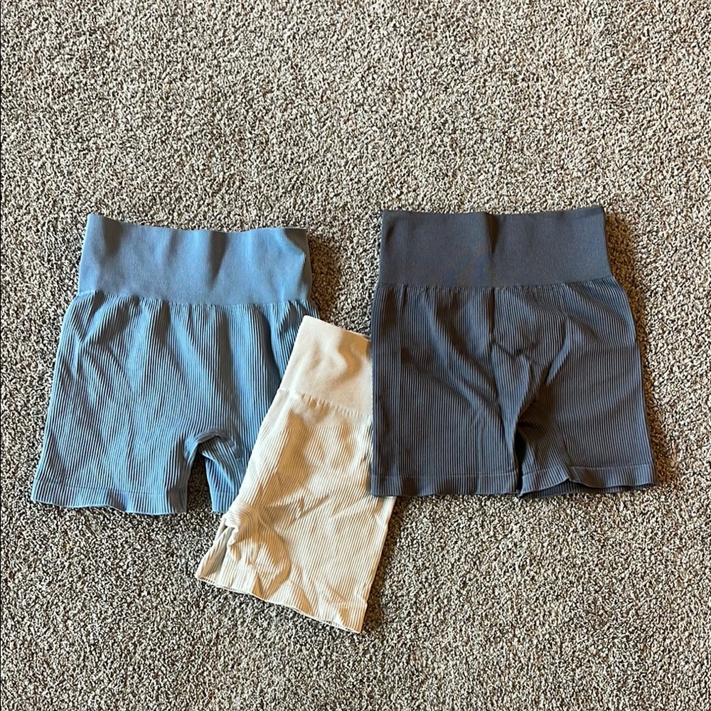 Amazon Essentials Blue and Gray Bike Shorts Stretchy Athletic Wear